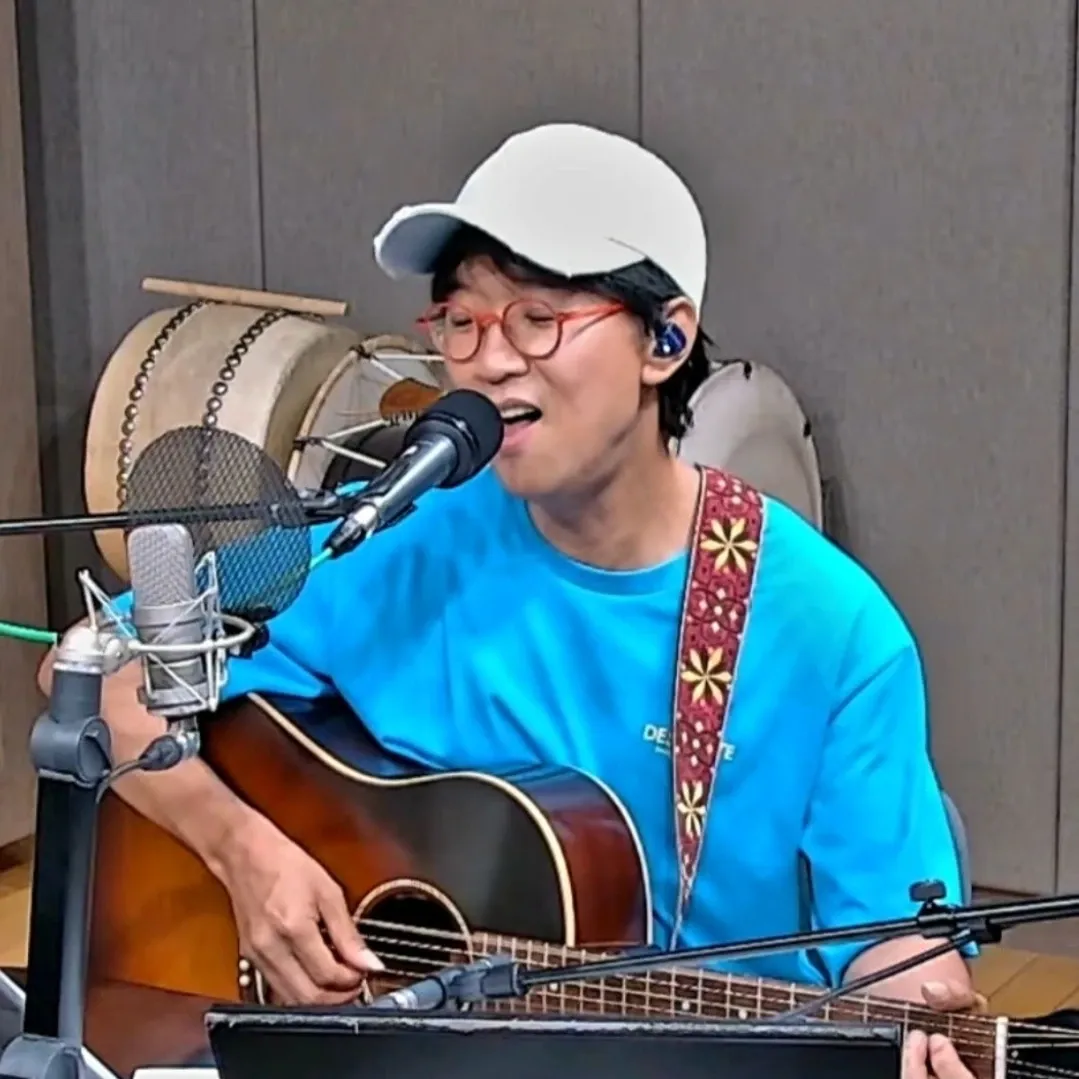 A moment captured by a fan of Bak Changgeun