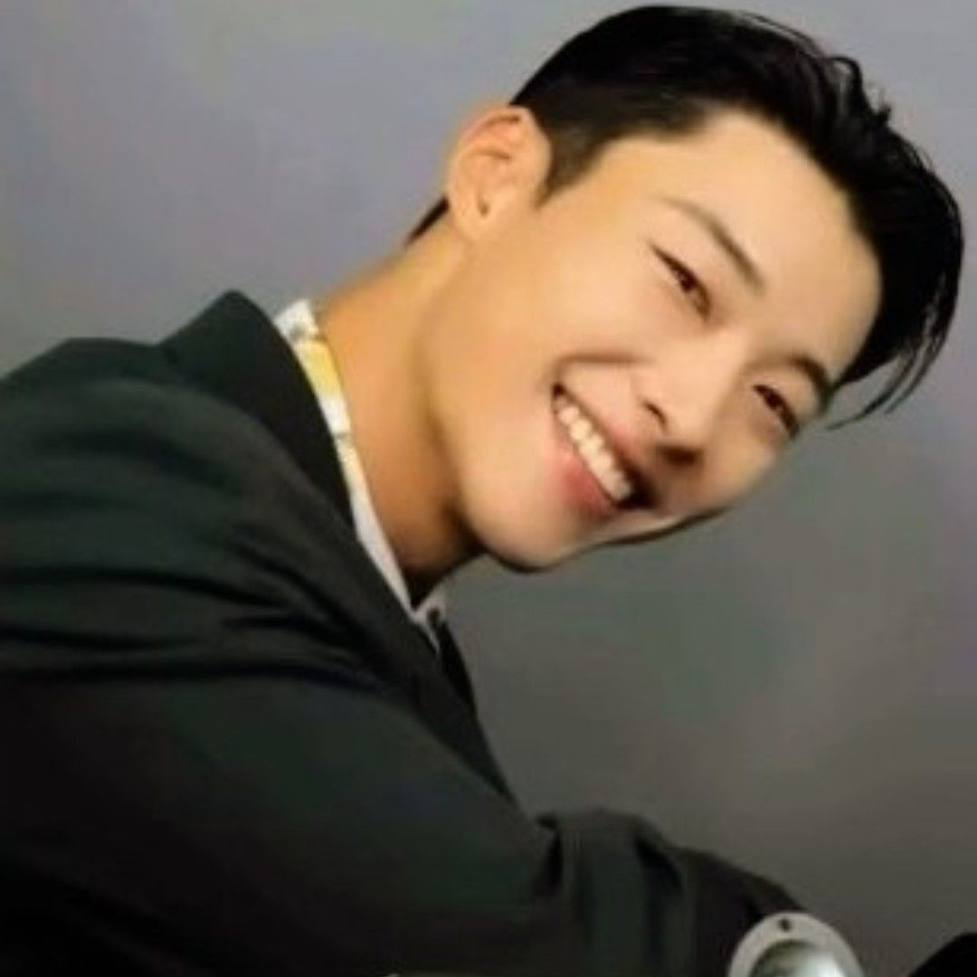 Behind-the-scenes cut of Woo Dohwan