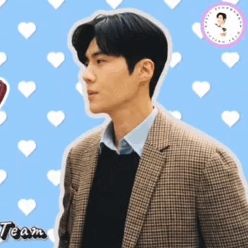 粉丝拍下的金宣虎瞬间