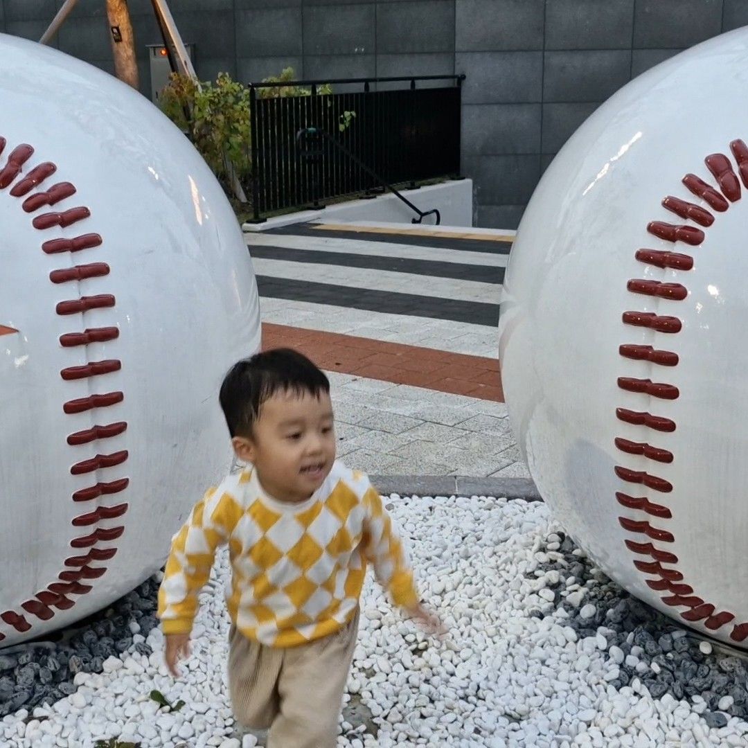 Behind-the-scenes cut of Moon HyunBin