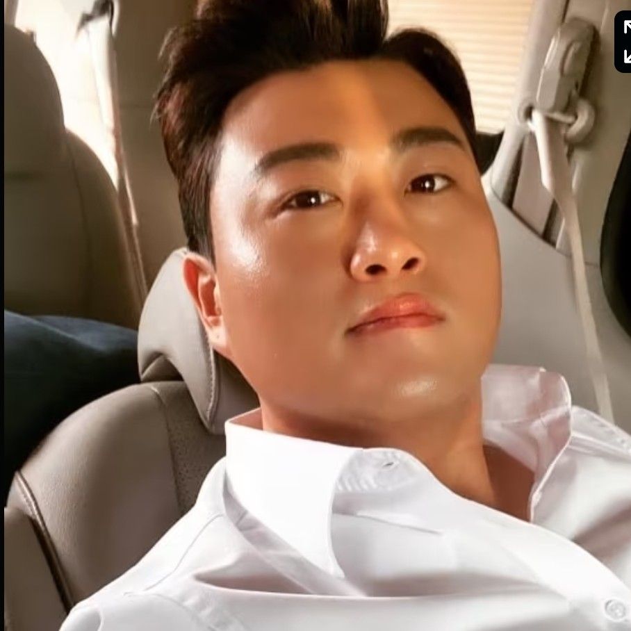 Behind-the-scenes cut of Kim Hojoong