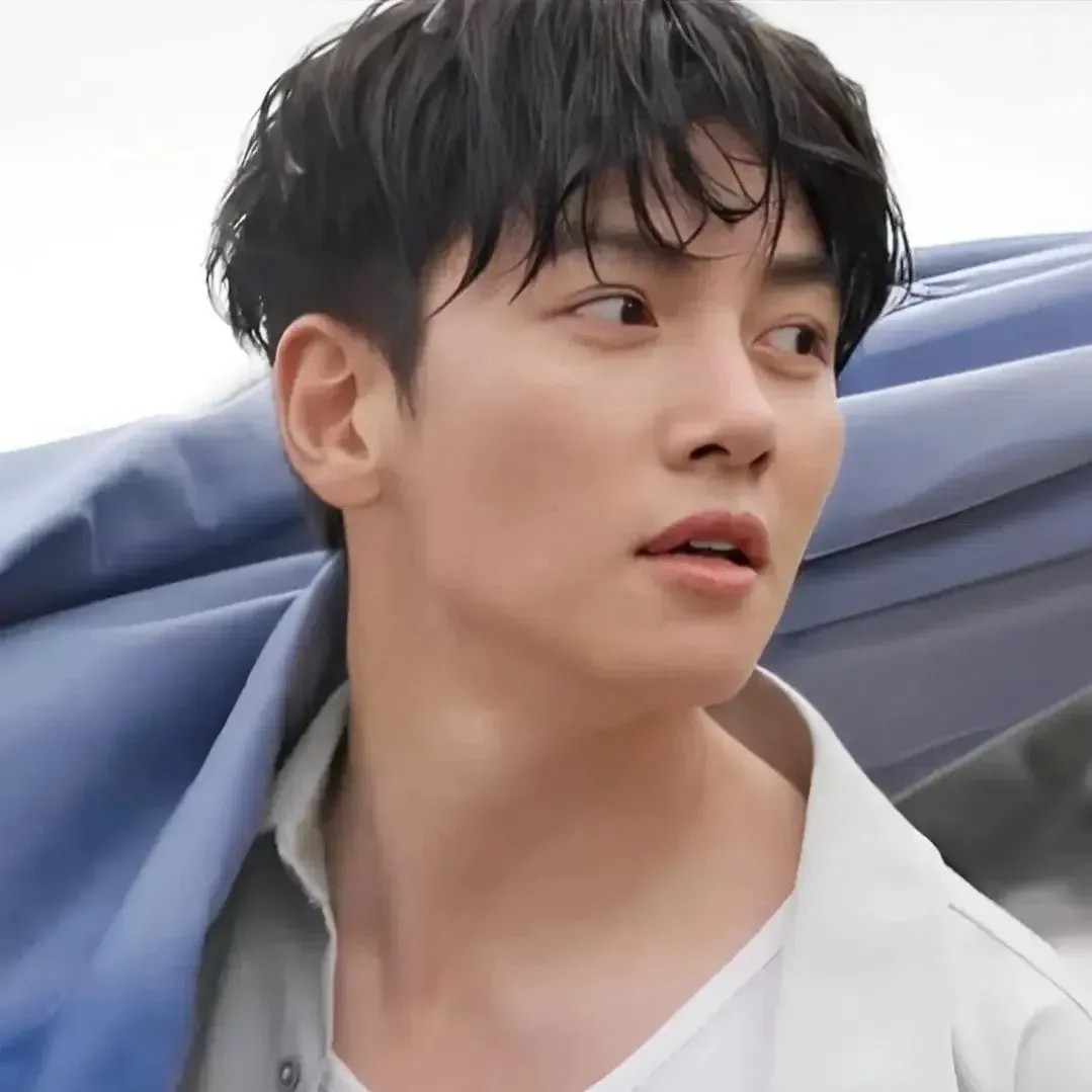 Latest photo of Ji Changwook