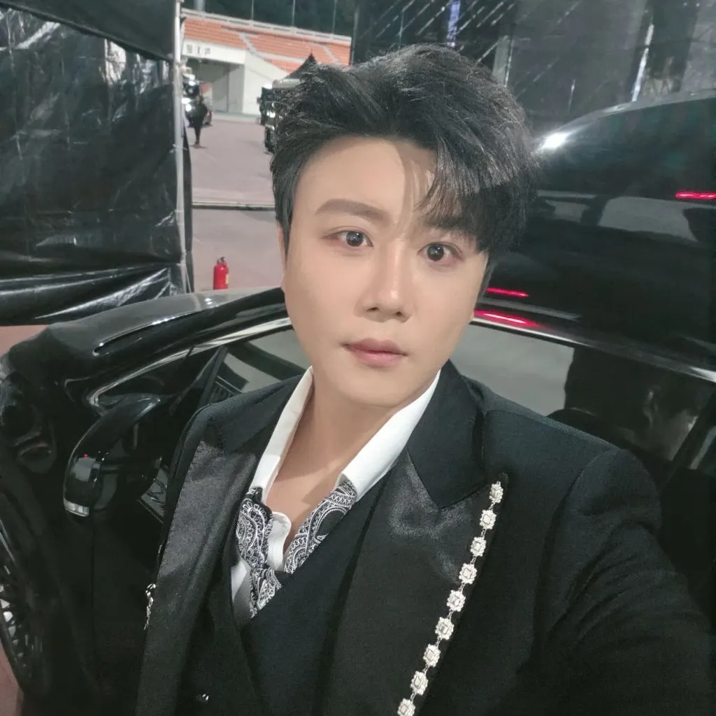 Behind-the-scenes cut of Jin Haesung