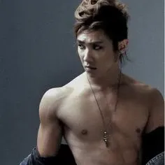 Behind-the-scenes cut of Lee Jun