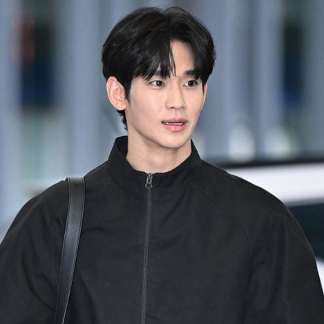 Recent activity shot of Kim Soohyun