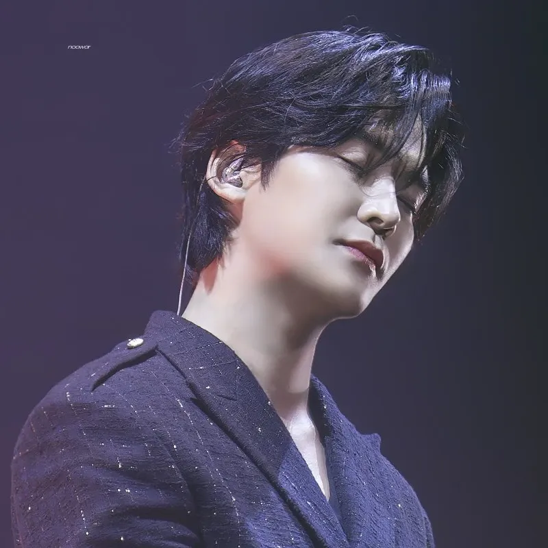 Foto kegiatan terbaru dari Rowoon