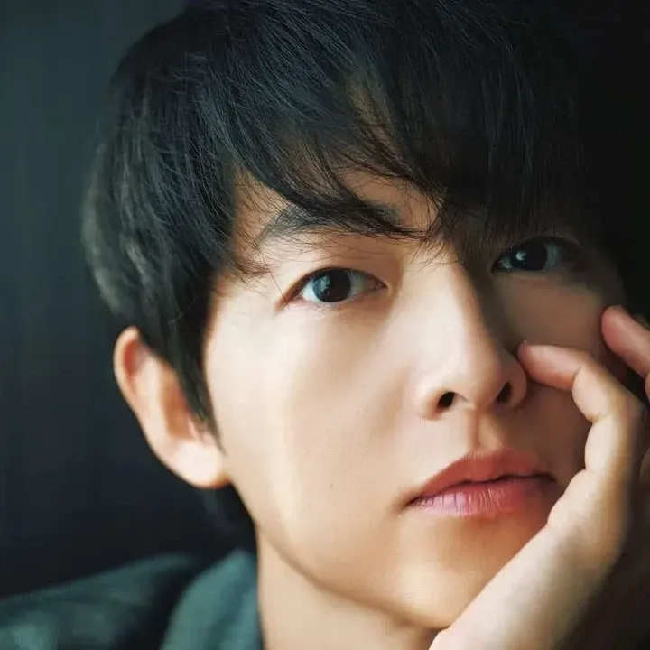 Foto terbaru dari Song Joongki