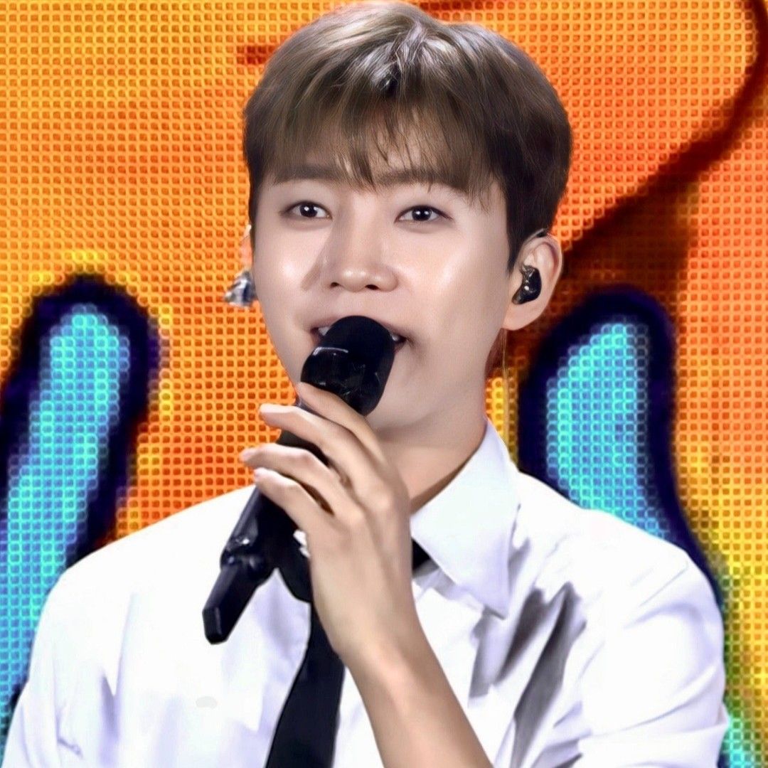 Foto kegiatan terbaru dari Lim Youngwoong