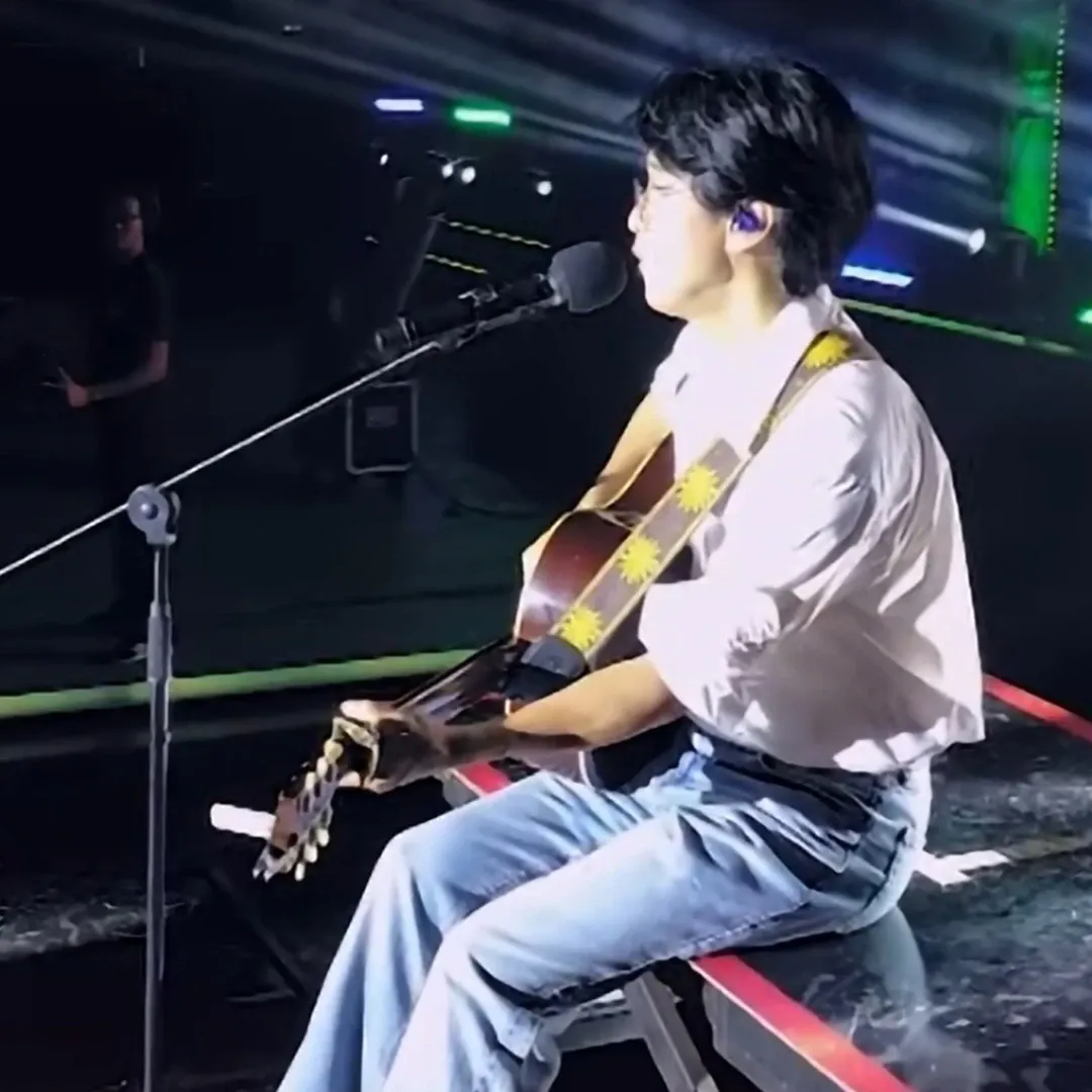 Behind-the-scenes cut of Bak Changgeun