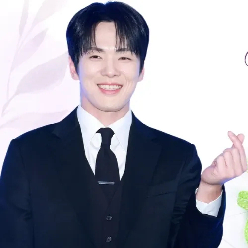 김정현의 최신 사진