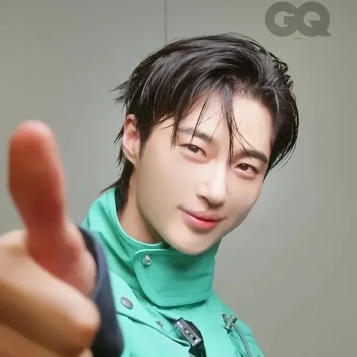 Latest photo of Byeon Wooseok
