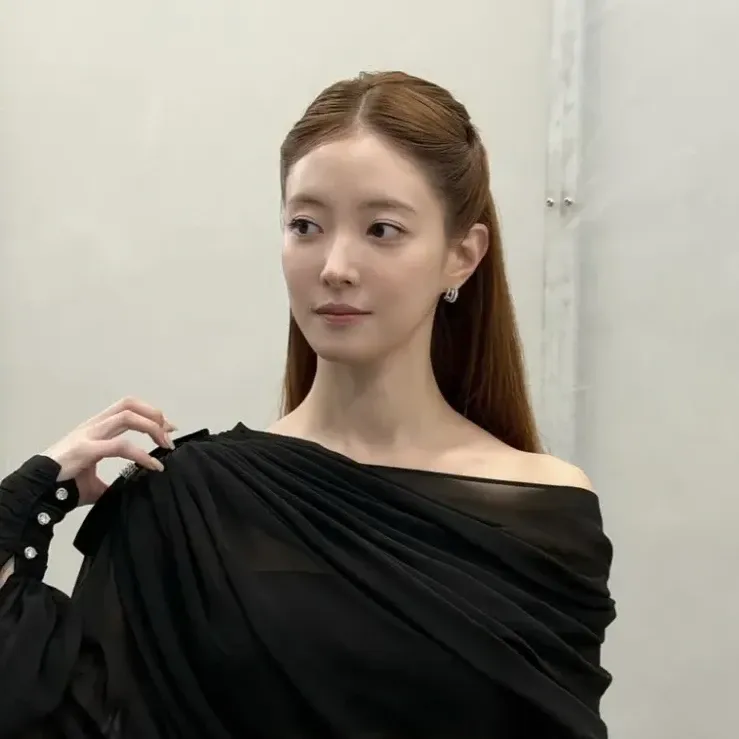 A moment captured by a fan of Lee Seyoung