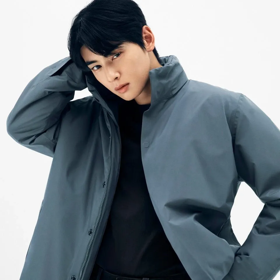 Latest photo of Cha Eunwoo