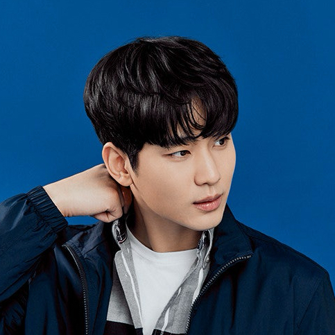 Behind-the-scenes cut of Kim Soohyun