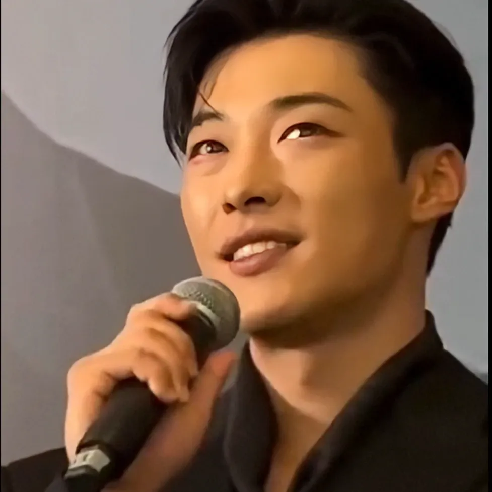 Behind-the-scenes cut of Woo Dohwan