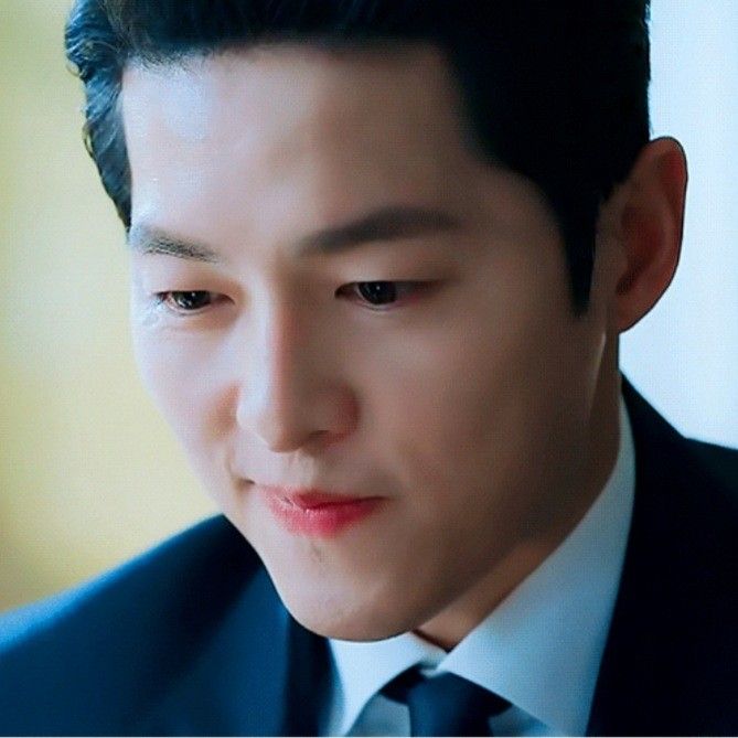 Foto terbaru dari Song Joongki