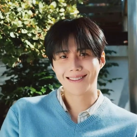 キム・ソンホの最近の活動ショット