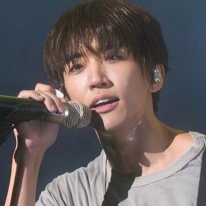 A moment captured by a fan of Lee Seungyoon