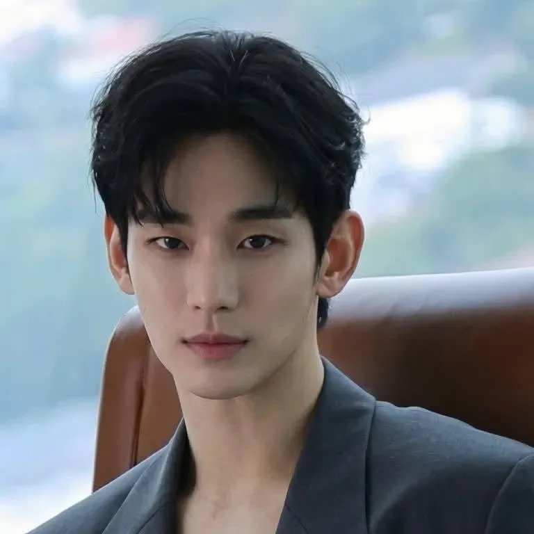 Behind-the-scenes cut of Kim Soohyun