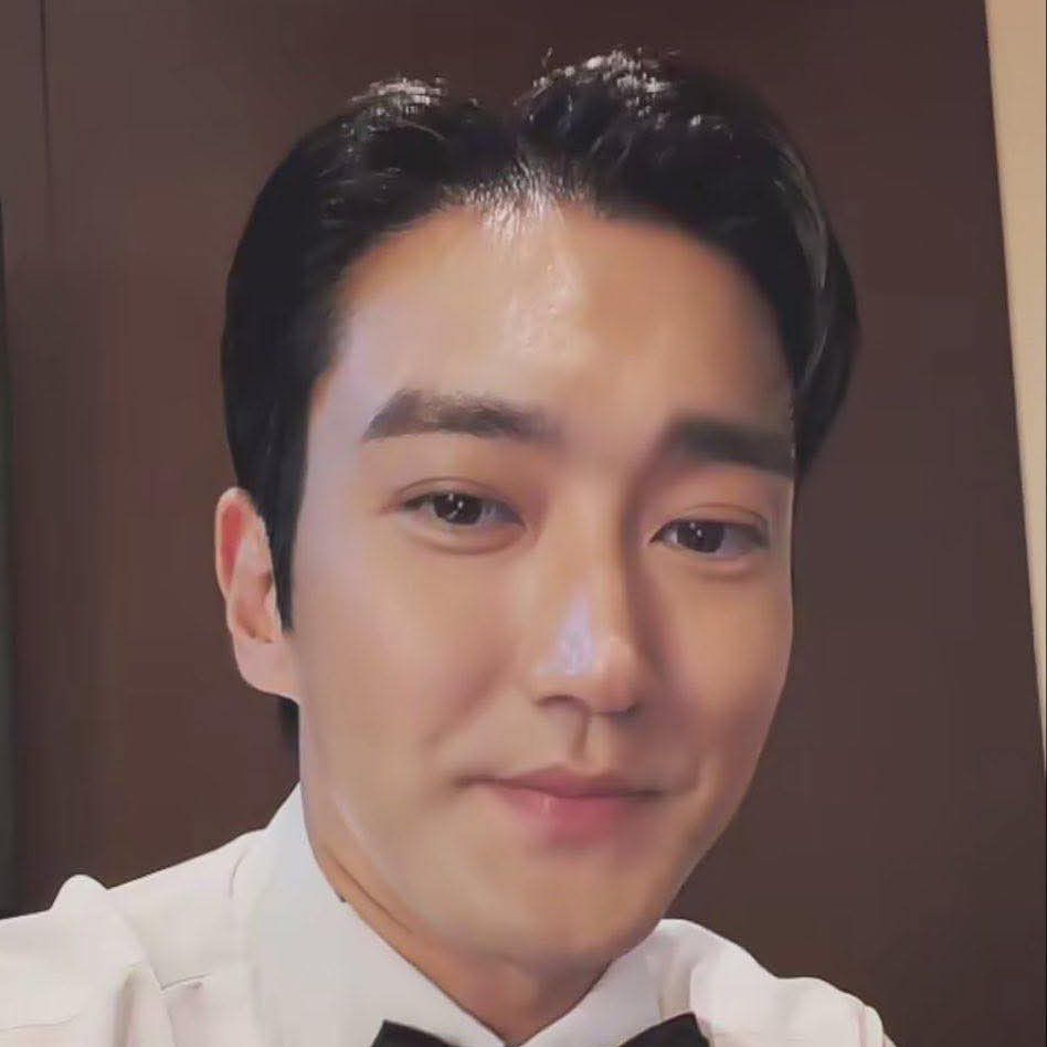 Behind-the-scenes cut of Choi Siwon