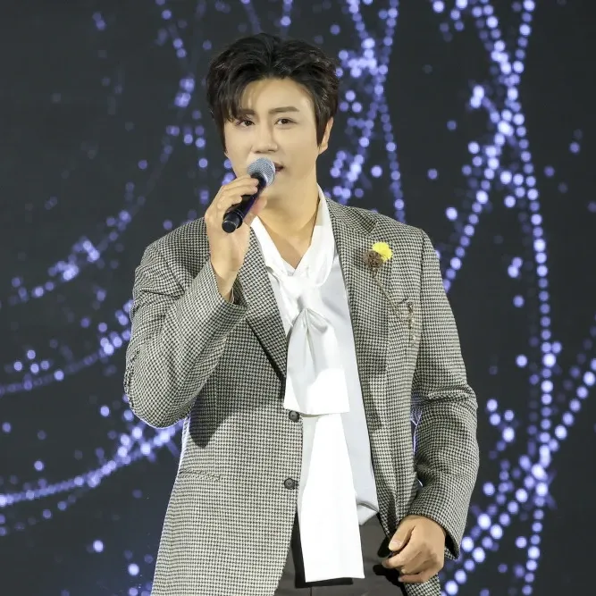Recent activity shot of Jin Haesung
