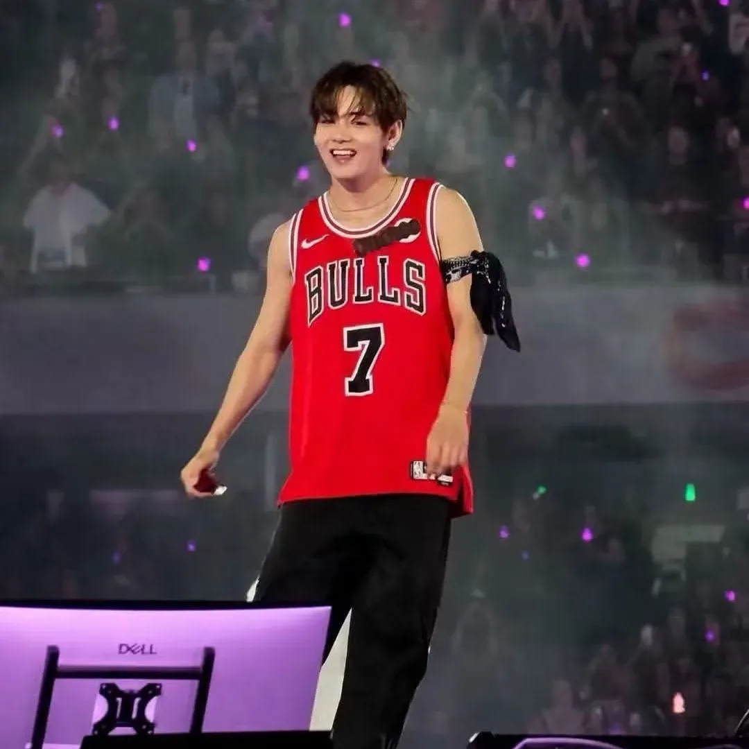 A moment captured by a fan of Kim Taehyung (V)