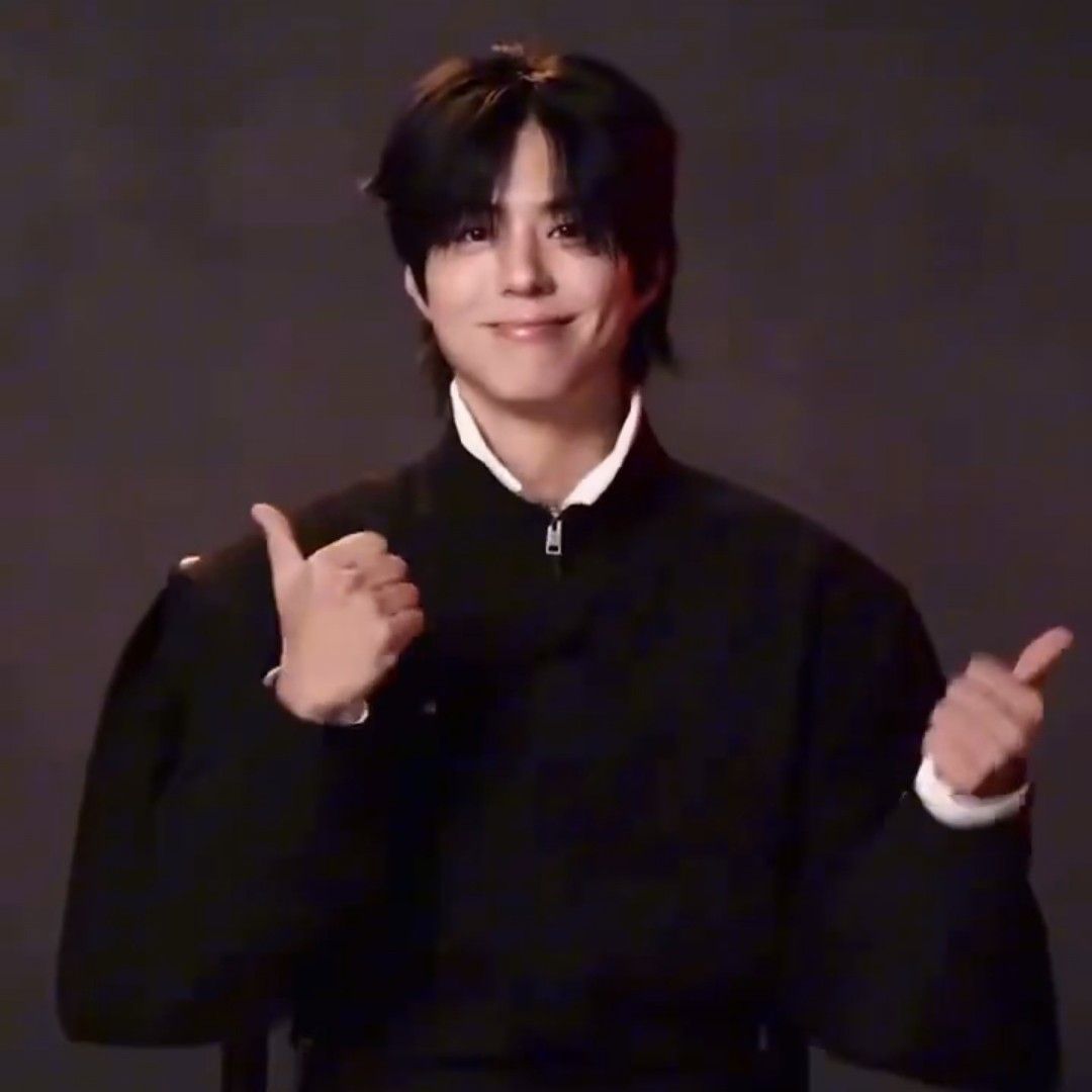 Behind-the-scenes cut of Park Bogum