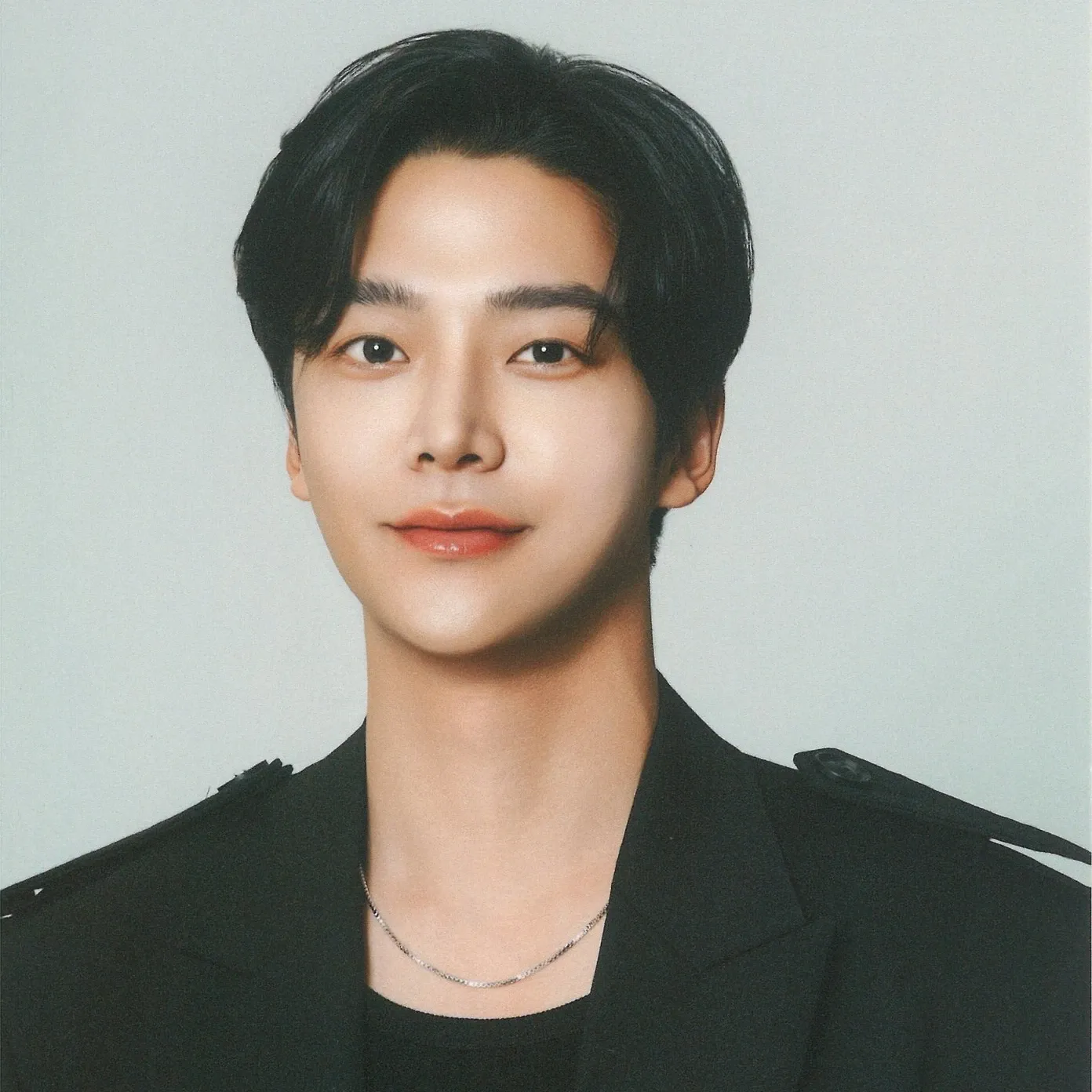 Foto kegiatan terbaru dari Rowoon