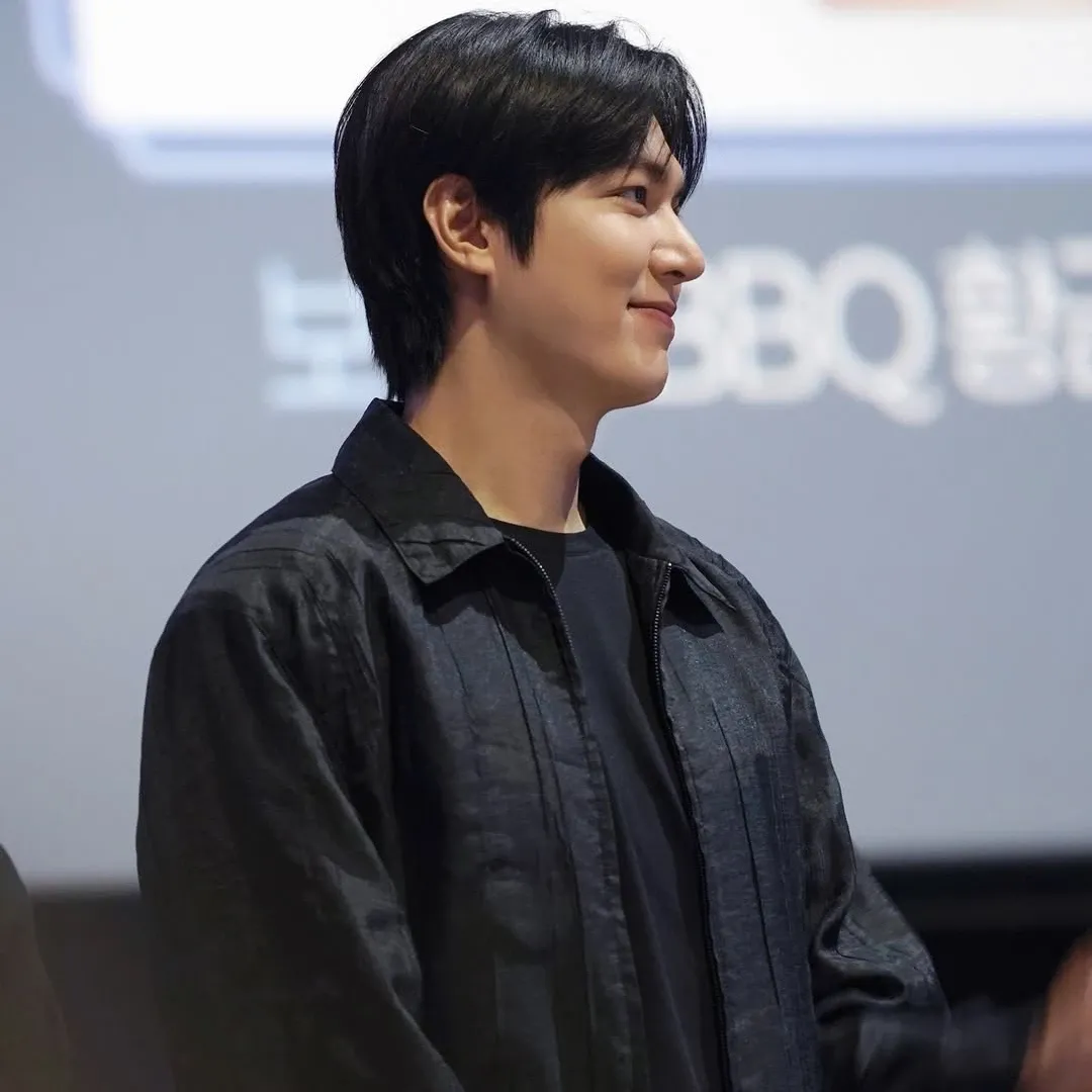 A moment captured by a fan of Kim Soohyun