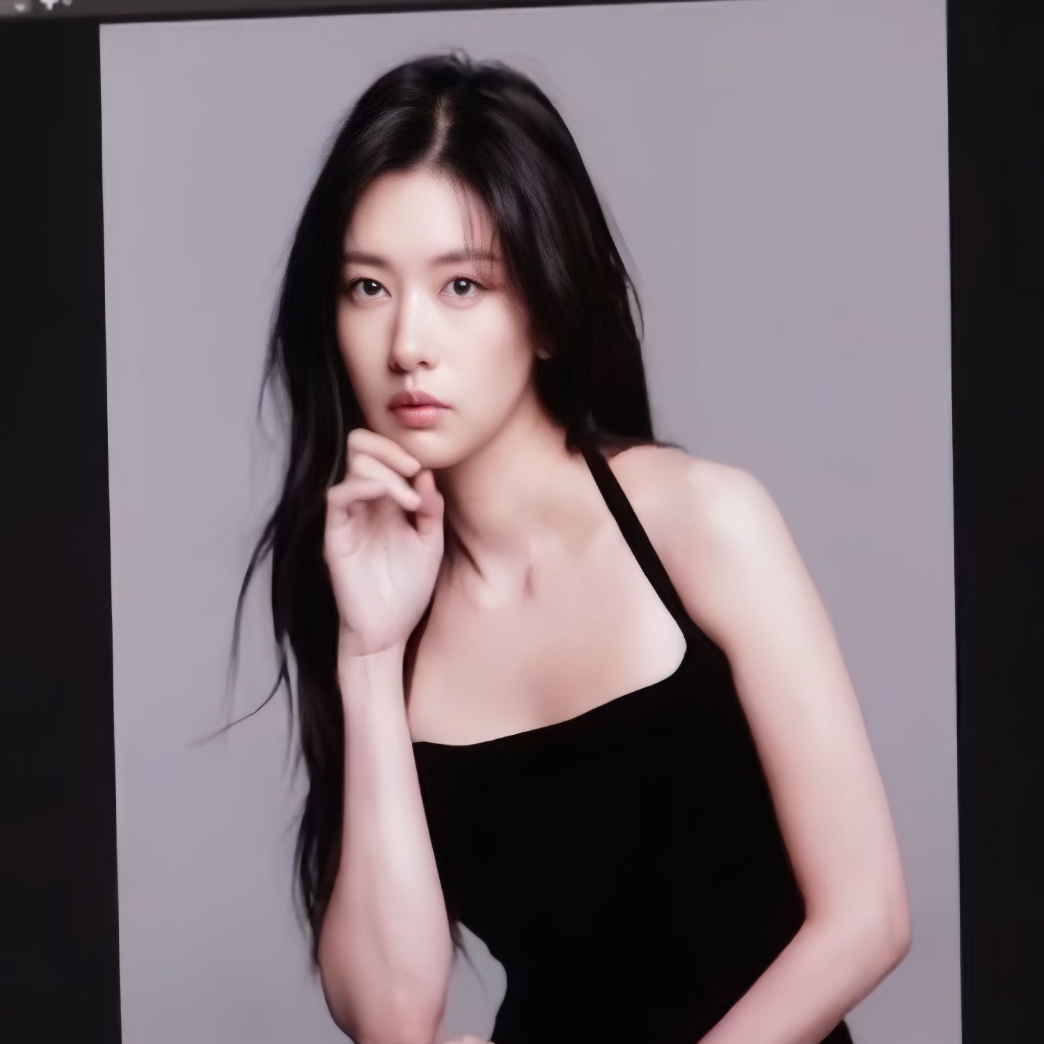 Behind-the-scenes cut of Jung Somin