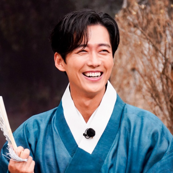 Latest photo of Namkoong Min