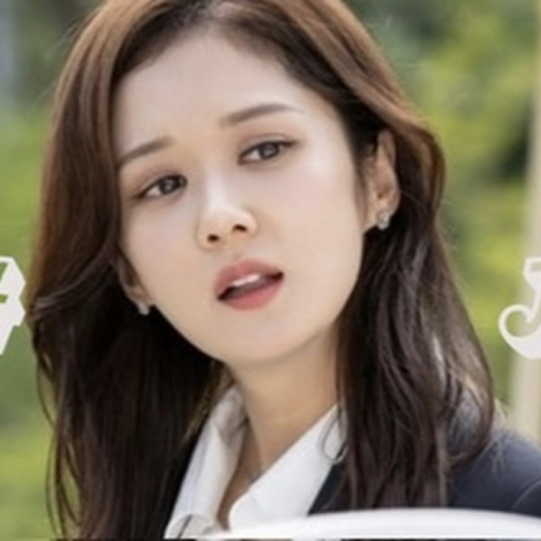 Recent activity shot of Jang Nara
