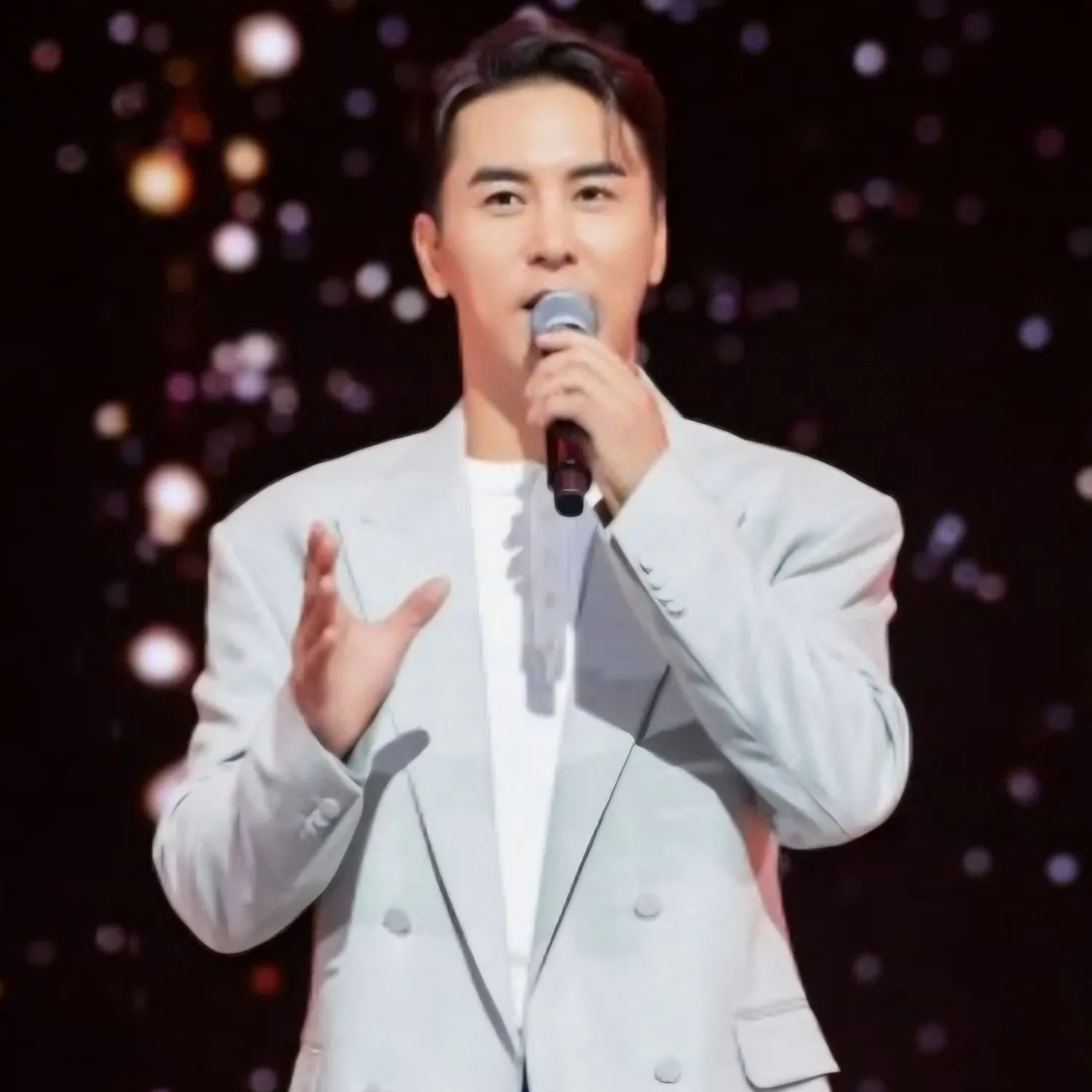 Foto kegiatan terbaru dari Jang Minho