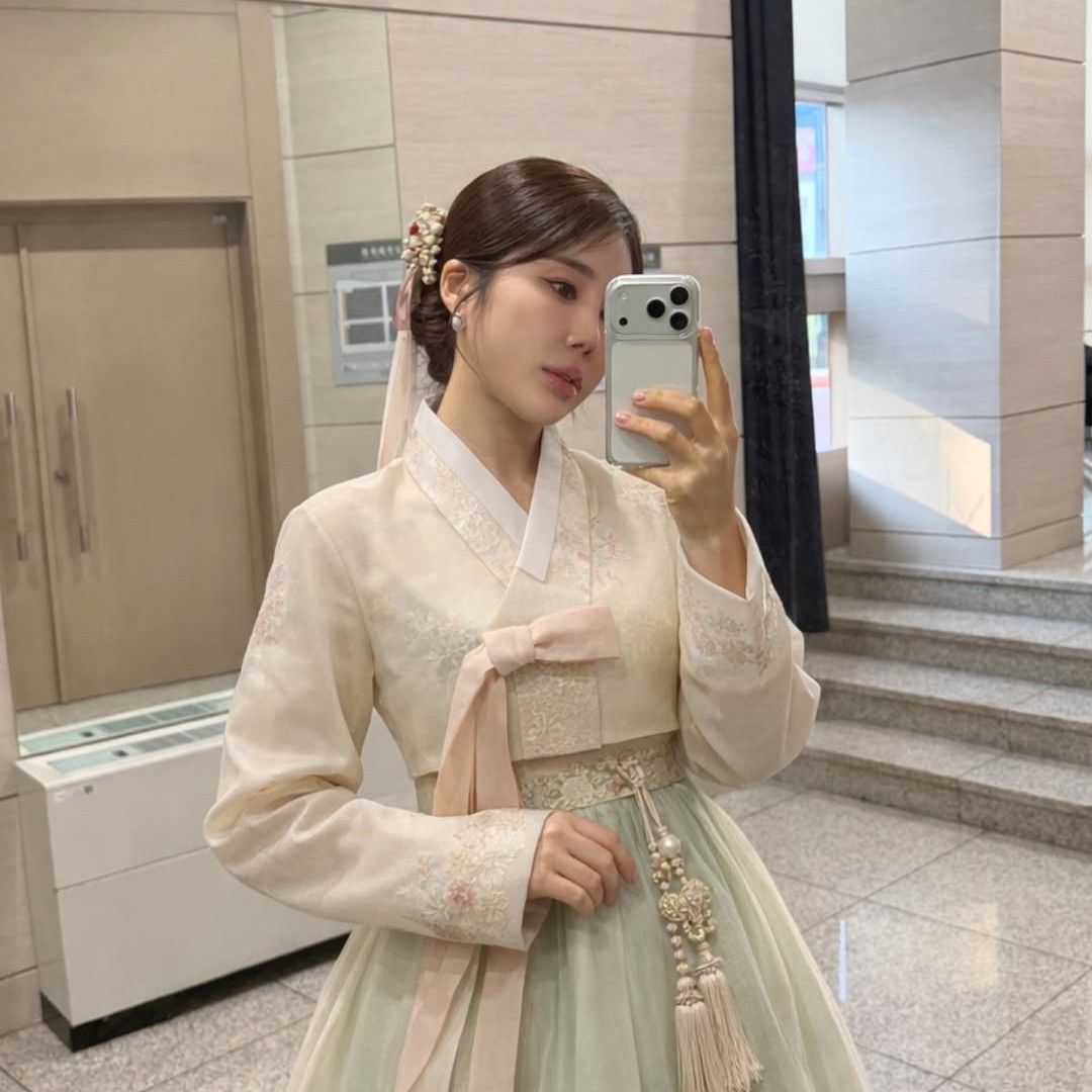 Momen yang diabadikan oleh penggemar Kim Soyou