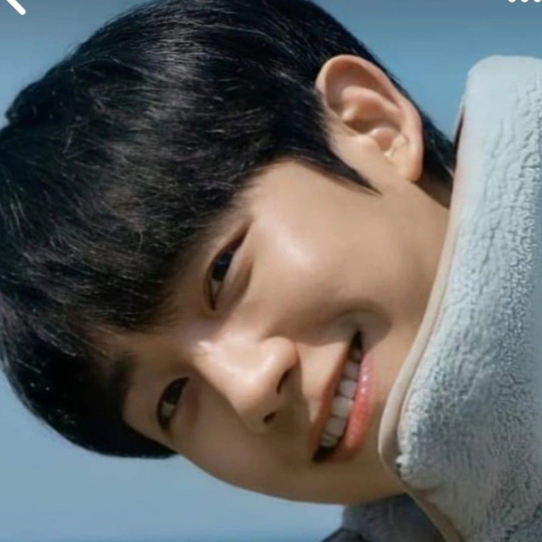 Recent activity shot of Jung Haein