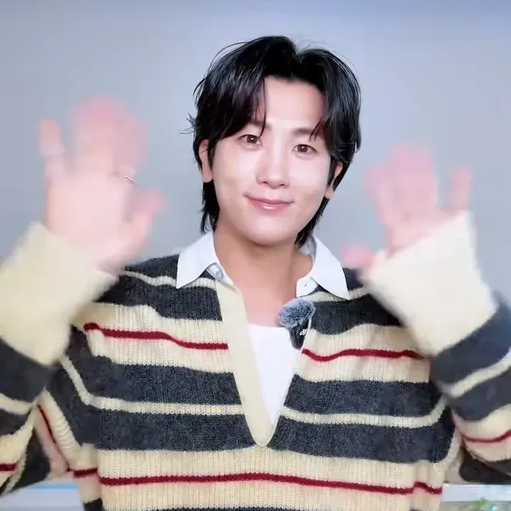 Recent activity shot of Park Hyungsik