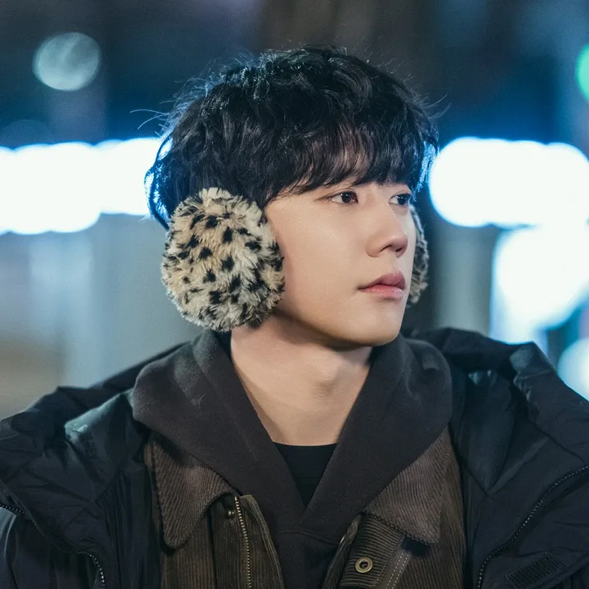Recent activity shot of Lee Junyoung