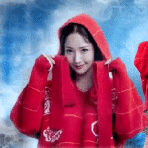 Behind-the-scenes cut of Park Minyoung