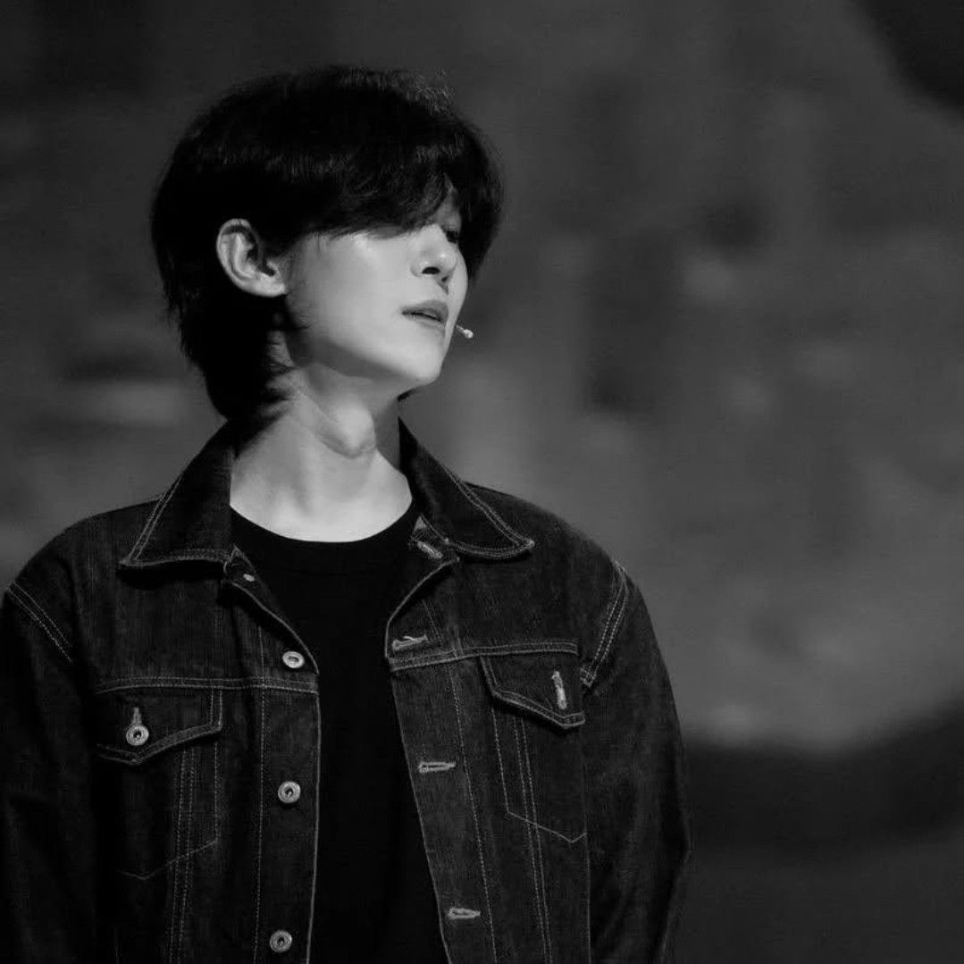 Behind-the-scenes cut of Kim Junsu (1991)