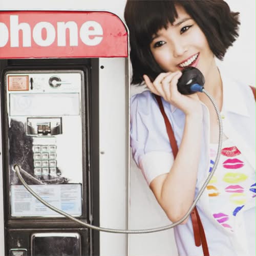 IUの最近の活動ショット