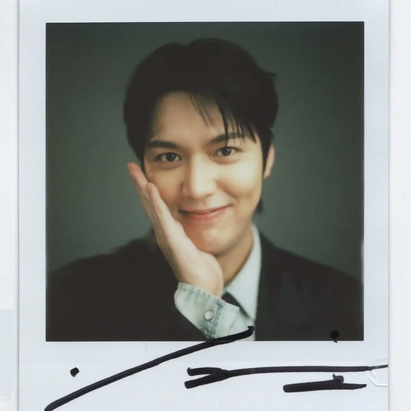 Behind-the-scenes cut of Lee Minho