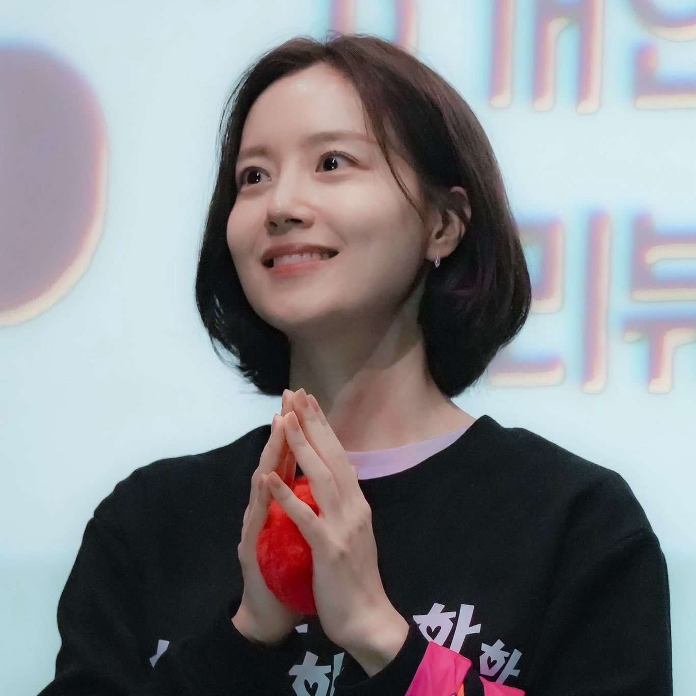 Behind-the-scenes cut of Moon Chaewon