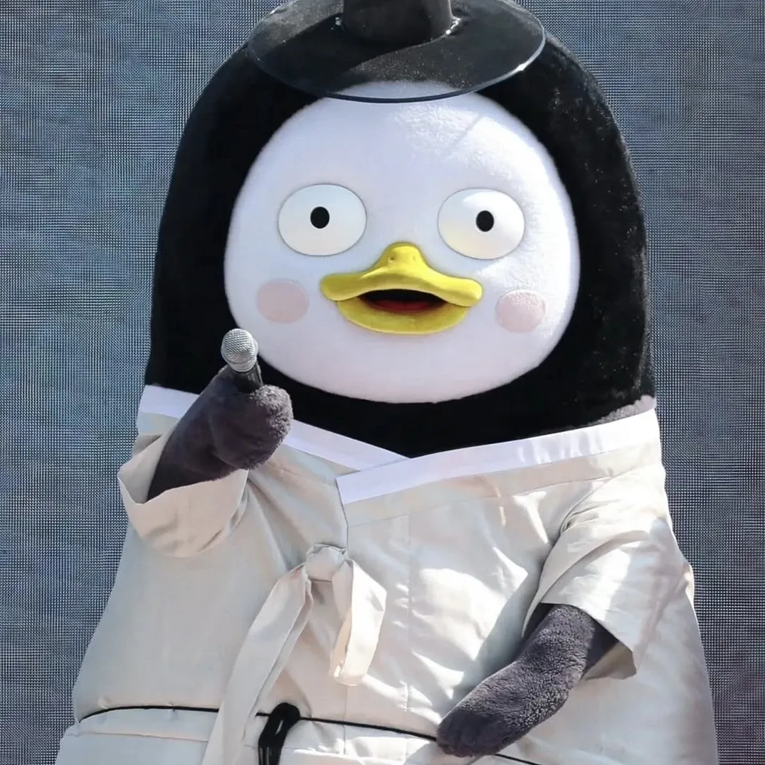 ペンスの最新写真