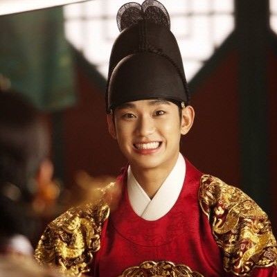 キム・スヒョンのビハインドカット