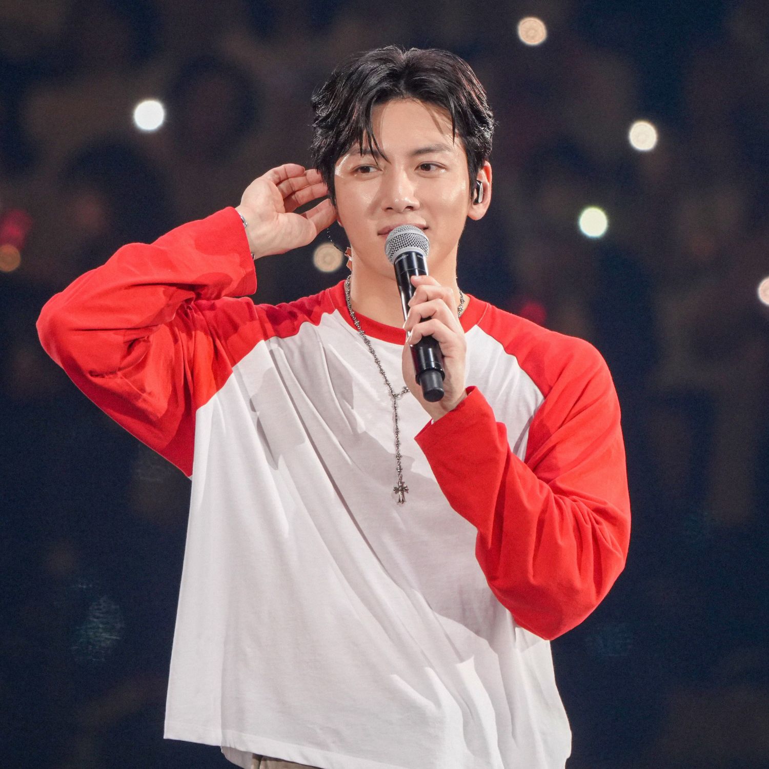 A moment captured by a fan of Ji Changwook