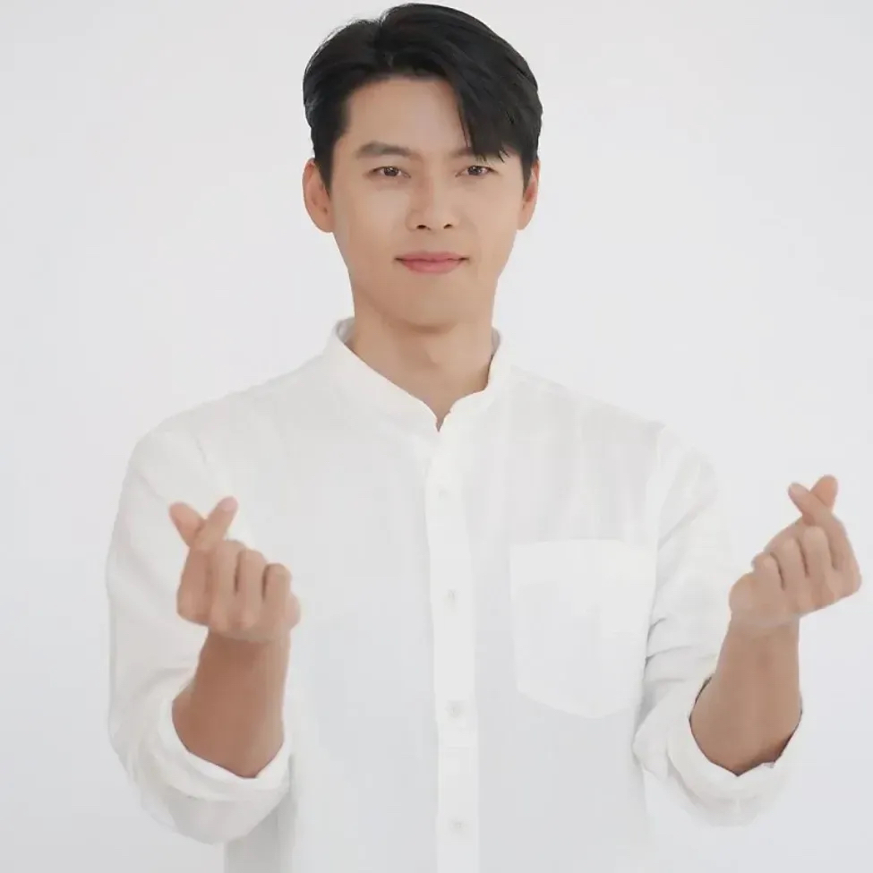 Foto terbaru dari Hyun Bin
