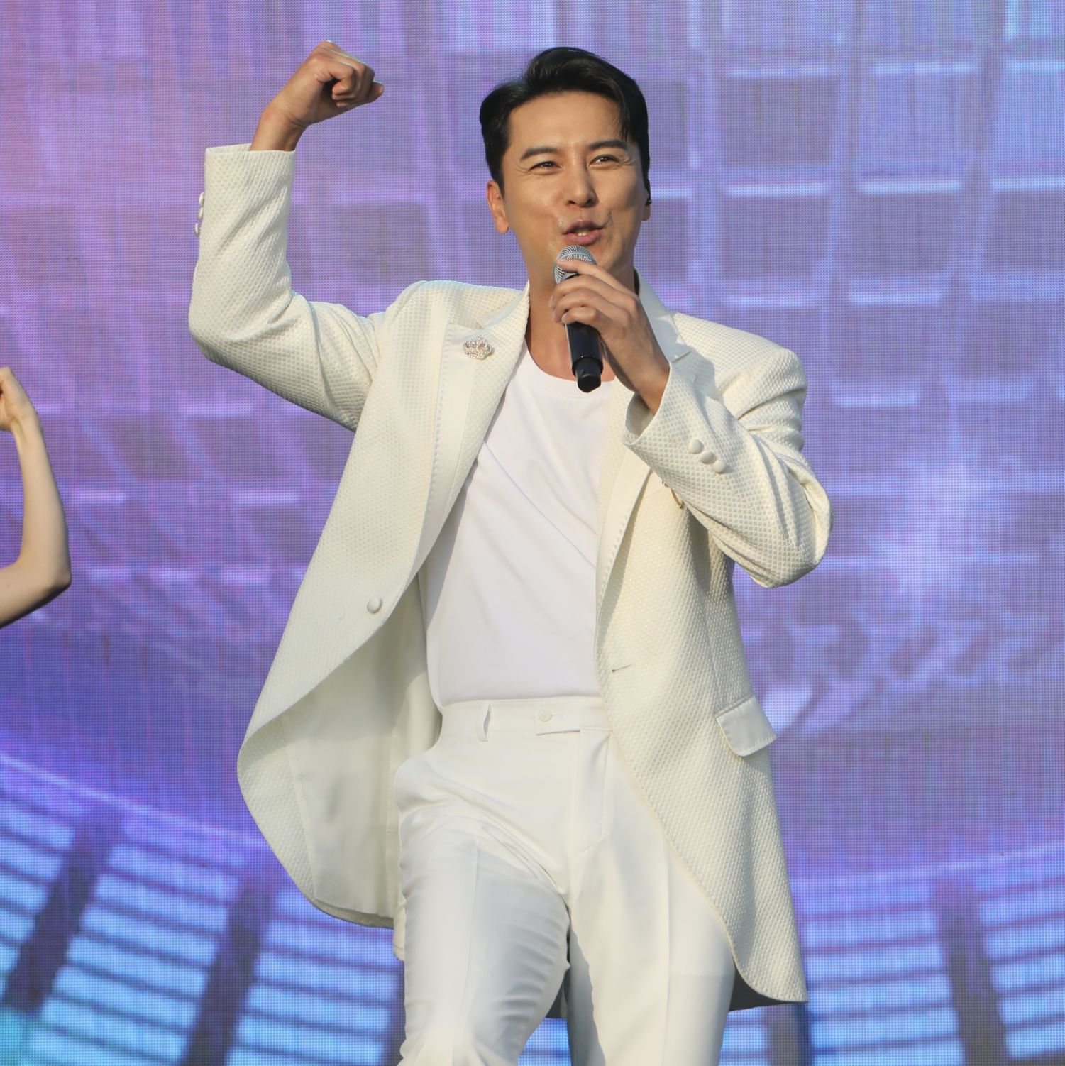 Behind-the-scenes cut of Jang Minho