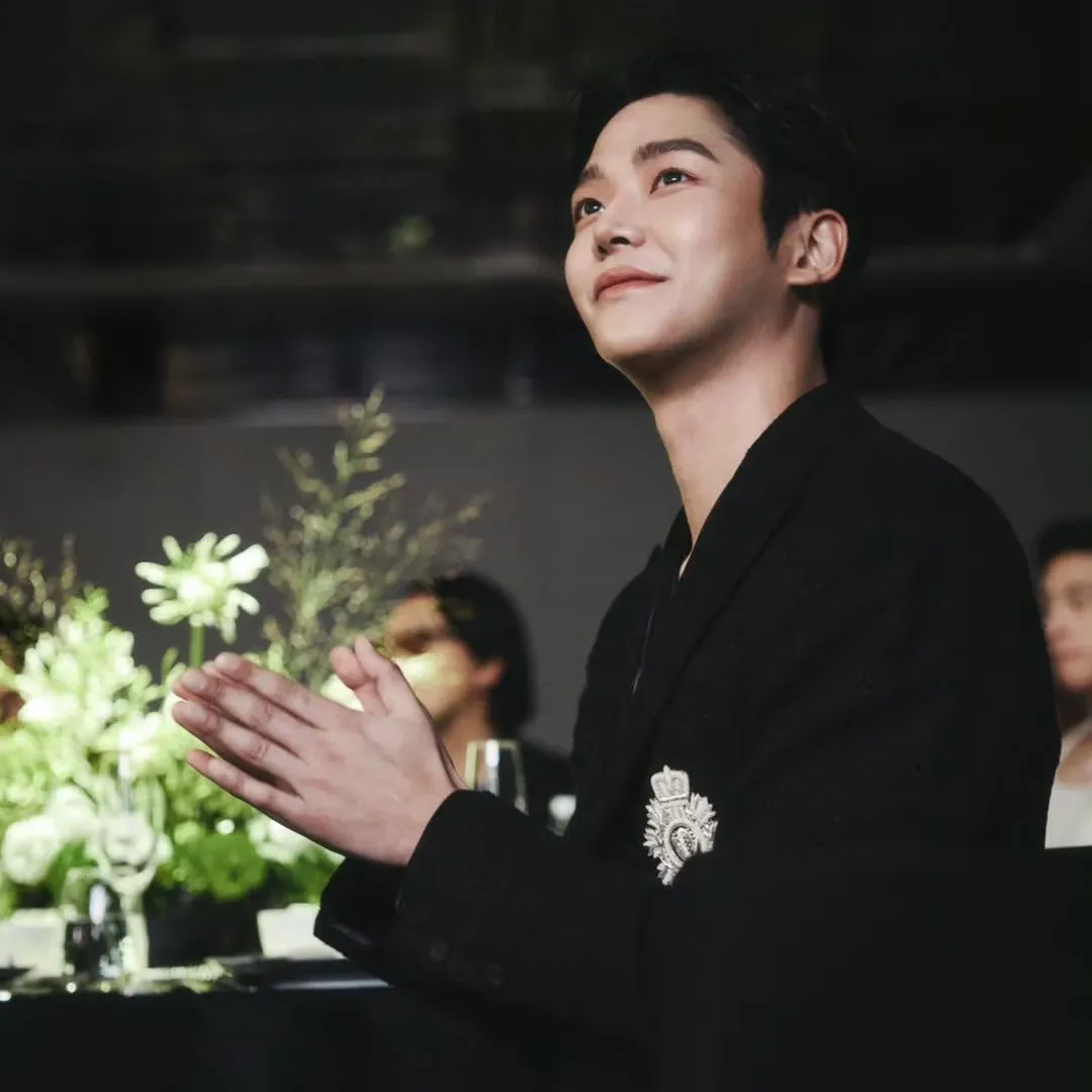 Cuplikan di balik layar dari Rowoon