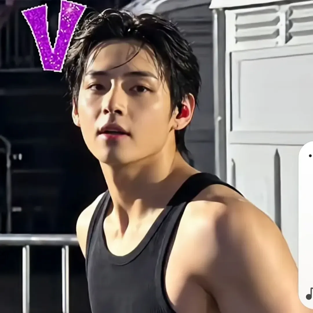 Behind-the-scenes cut of Kim Taehyung (V)