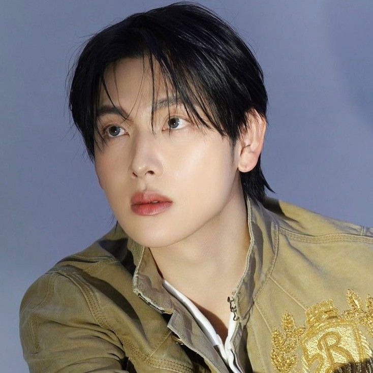 Behind-the-scenes cut of Yim Siwan